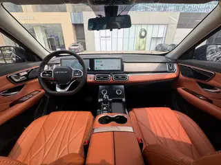 Jetour X70 PLUS 2025 1.5T 6DCT Luxury Edition 7 seat interior photo 18 Jetour X70 PLUS 2025 1.5T 6DCT Luxury Edition 7 seat interior photo 18