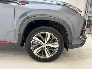Changan CS75 PLUS 2020 1.5T Tipo de lujo automático exterior foto 8 Changan CS75 PLUS 2020 1.5T Tipo de lujo automático exterior foto 8
