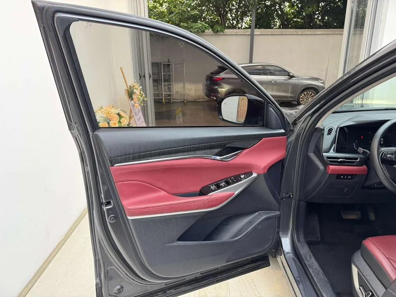 Changan CS75 PLUS 2020 1.5T Tipo de lujo automático interior foto 12 Changan CS75 PLUS 2020 1.5T Tipo de lujo automático interior foto 12