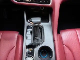Changan CS75 PLUS 2020 1.5T Tipo de lujo automático interior foto 18 Changan CS75 PLUS 2020 1.5T Tipo de lujo automático interior foto 18