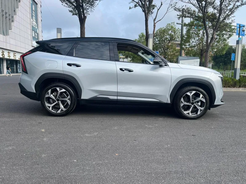 Geely Boyue L 2023 1.5TD DCT Premium Trim interior photo 8 Geely Boyue L 2023 1.5TD DCT Premium Trim interior photo 8