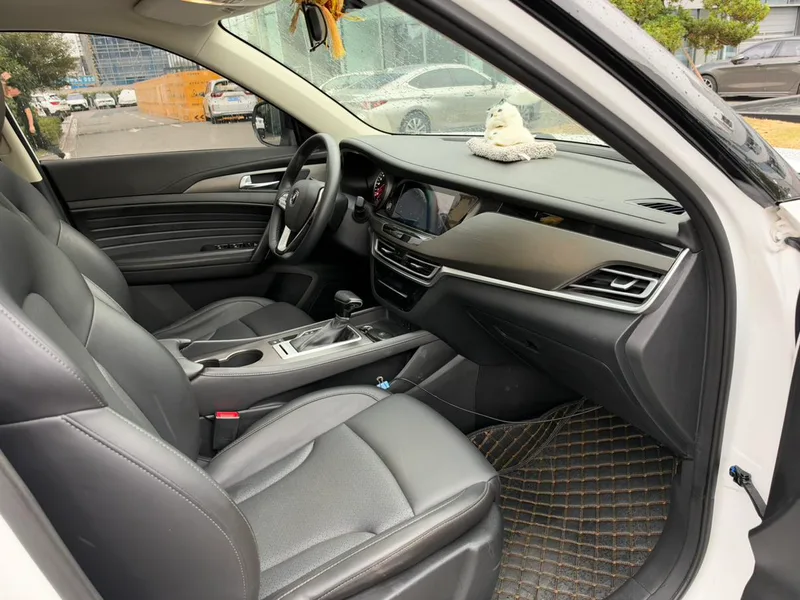 Changan CS35 PLUS 2019 1.4T DCT Changlian Blue Whale Edition interior photo 17 Changan CS35 PLUS 2019 1.4T DCT Changlian Blue Whale Edition interior photo 17