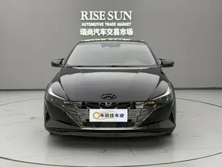 Hyundai Elantra 2021 240TGDi DCT TOP Versión principal exterior foto 2
