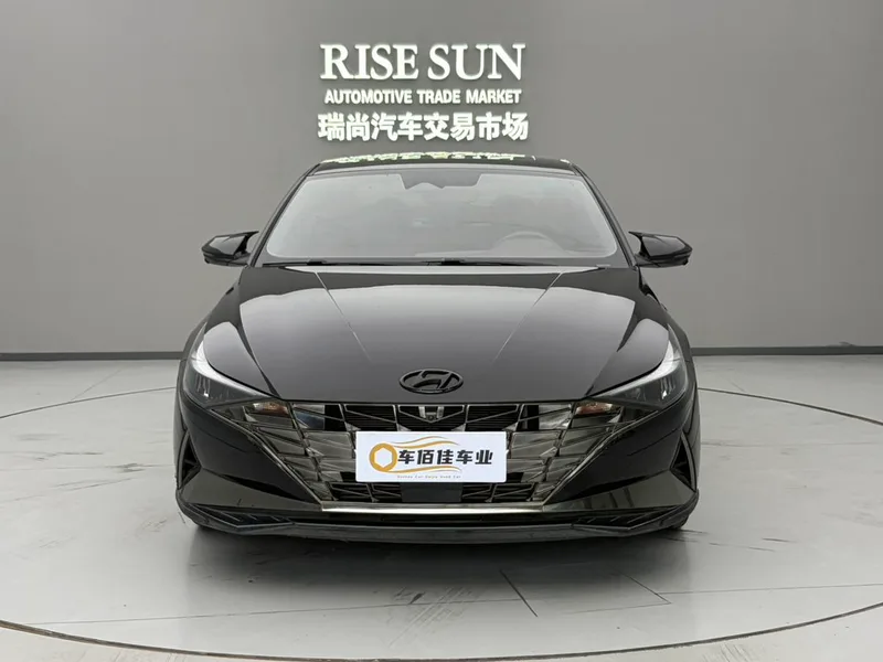 Hyundai Elantra 2021 240TGDi DCT TOP Versión principal exterior foto 2