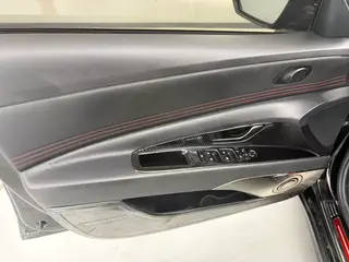 Hyundai Elantra 2021 240TGDi DCT TOP Versión principal interior foto 16