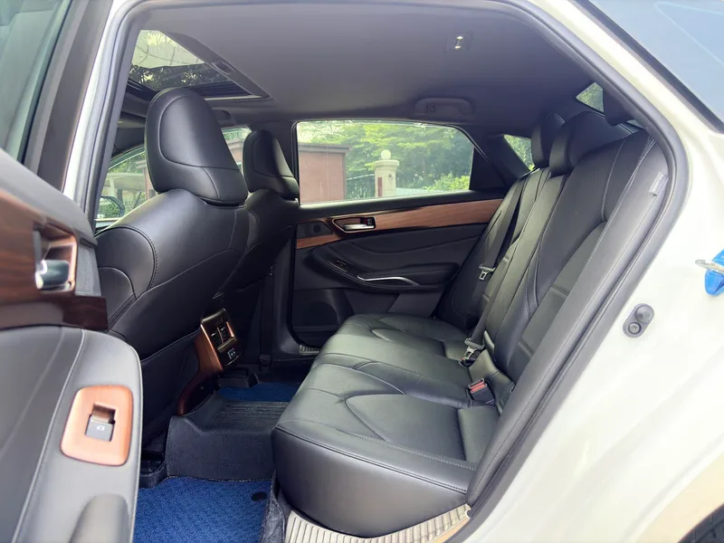 Toyota Avalon 2023 2.0L CVT Selected Edition exterior photo 5 Toyota Avalon 2023 2.0L CVT Selected Edition exterior photo 5