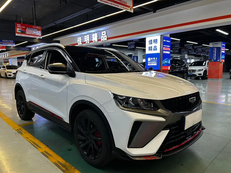 Geely Coolray 2023 1.5T DCT Platinum Edition exterior photo 4 Geely Coolray 2023 1.5T DCT Platinum Edition exterior photo 4