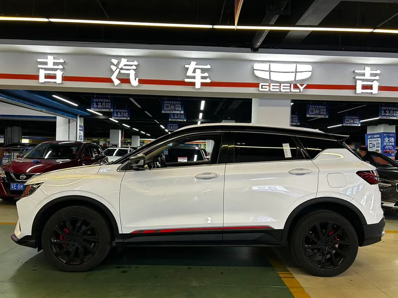 Geely Coolray 2023 1.5T DCT Platinum Edition exterior photo 5 Geely Coolray 2023 1.5T DCT Platinum Edition exterior photo 5