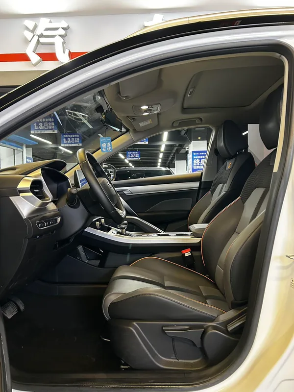 Geely Coolray 2023 1.5T DCT Platinum Edition exterior photo 6 Geely Coolray 2023 1.5T DCT Platinum Edition exterior photo 6
