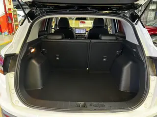 Geely Coolray 2023 1.5T DCT Platinum Edition interior photo 12 Geely Coolray 2023 1.5T DCT Platinum Edition interior photo 12