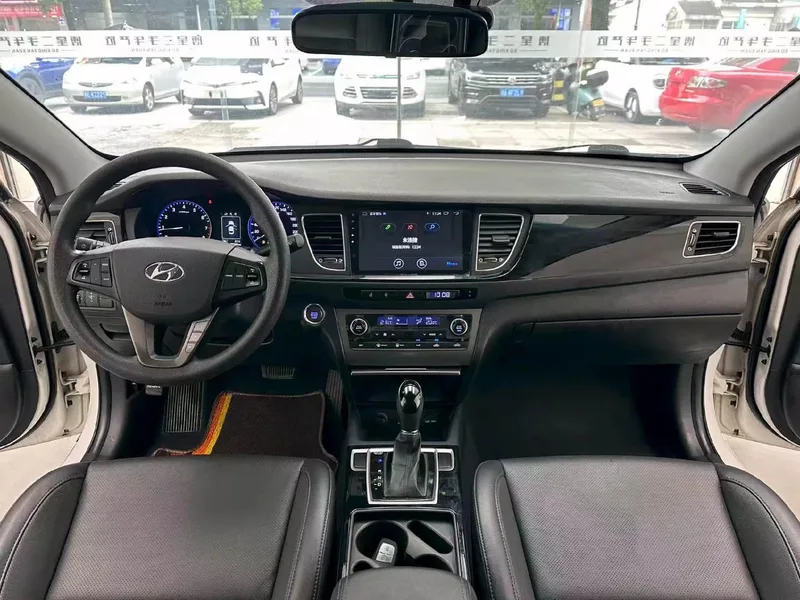 Hyundai Mistra 2014 1.8L automatic intelligent type GLS exterior photo 5 Hyundai Mistra 2014 1.8L automatic intelligent type GLS exterior photo 5