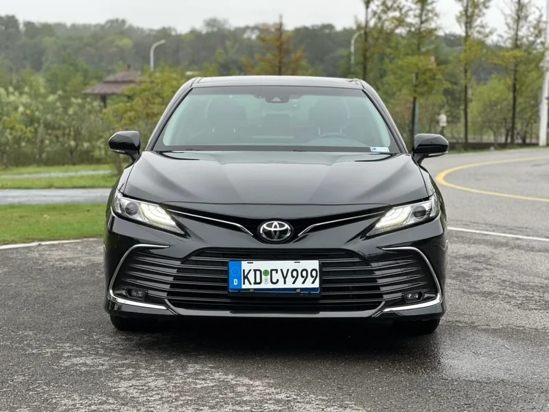 Toyota Camry 2021 2.5G Edición de lujo exterior foto 3
