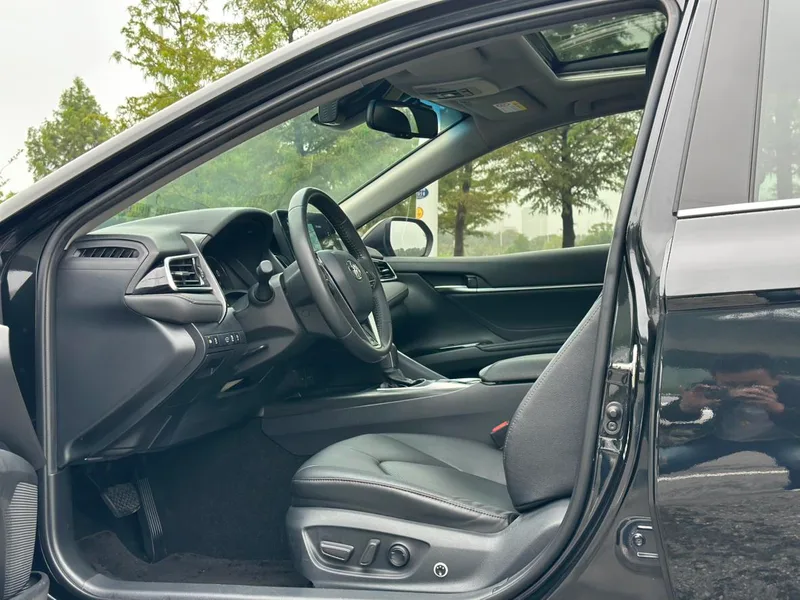 Toyota Camry 2021 2.5G Edición de lujo exterior foto 5