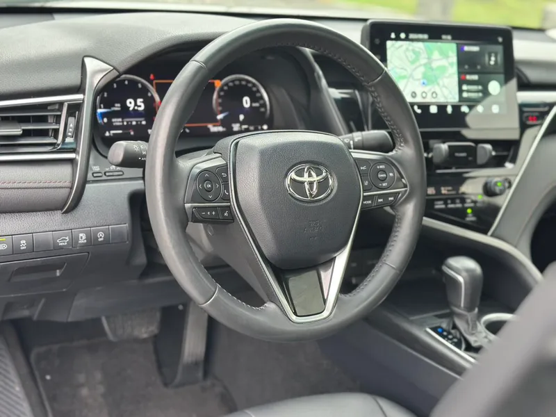 Toyota Camry 2021 2.5G Edición de lujo interior foto 15