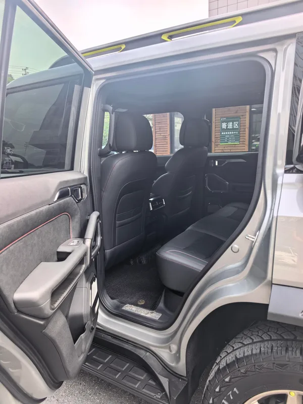 Jetour T2 2024 2.0TD Tracción a las cuatro ruedas Cruzando PRO+ Edición de entretenimiento interior foto 10 Jetour T2 2024 2.0TD Tracción a las cuatro ruedas Cruzando PRO+ Edición de entretenimiento interior foto 10
