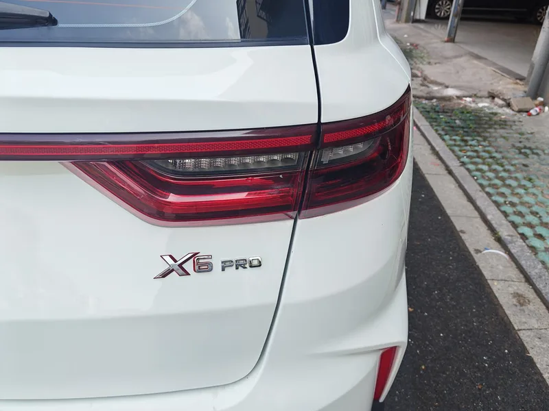 Geely Vision X6 2021 PRO 1.4T Automatic Deluxe interior photo 12 Geely Vision X6 2021 PRO 1.4T Automatic Deluxe interior photo 12