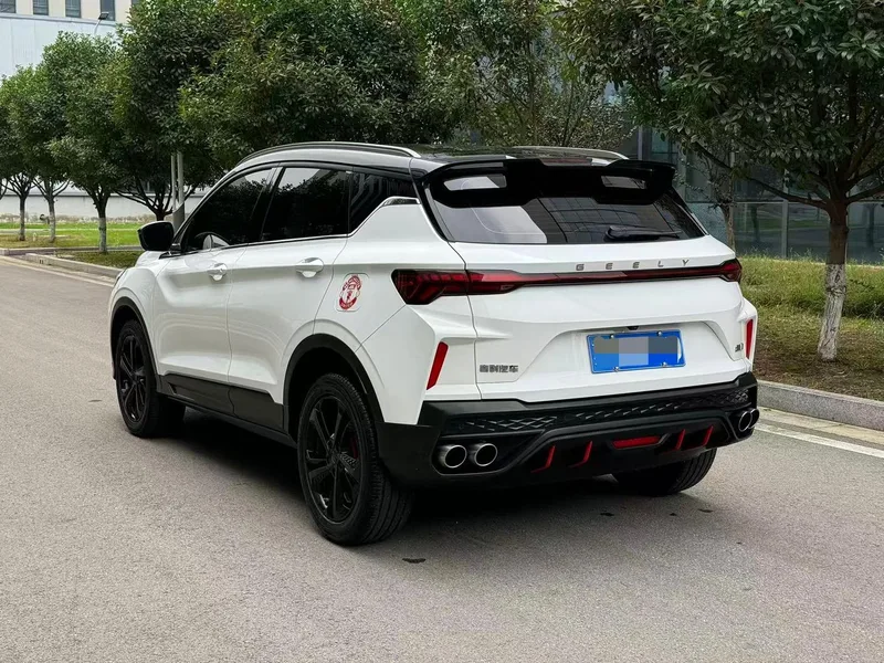 Geely Coolray 2023 1.5T DCT Edición Diamante exterior foto 4 Geely Coolray 2023 1.5T DCT Edición Diamante exterior foto 4