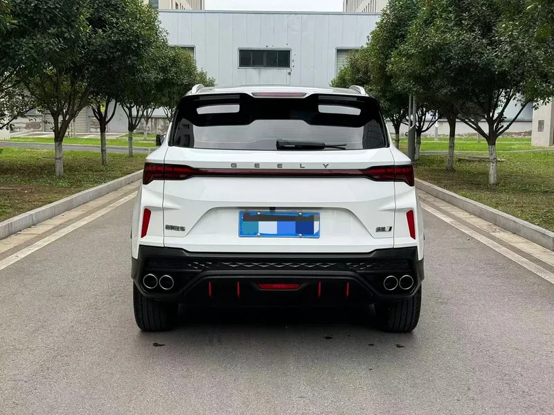 Geely Coolray 2023 1.5T DCT Edición Diamante exterior foto 5 Geely Coolray 2023 1.5T DCT Edición Diamante exterior foto 5