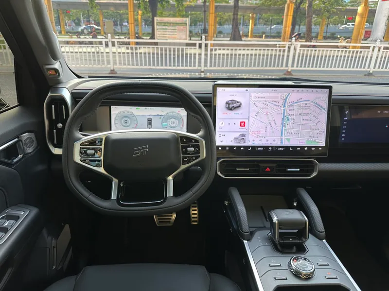 Jetour T2 2024 2.0TD Tracción a las cuatro ruedas Cruzando PRO Edición de entretenimiento interior foto 12 Jetour T2 2024 2.0TD Tracción a las cuatro ruedas Cruzando PRO Edición de entretenimiento interior foto 12