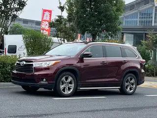 Toyota Highlander 2017 2.0T Полный привод Deluxe Edition 7 Кресло
