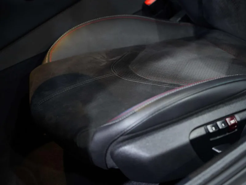 Toyota Supra 2022 Restyling GR SUPRA 3.0T Standard type interior photo 13 Toyota Supra 2022 Restyling GR SUPRA 3.0T Standard type interior photo 13