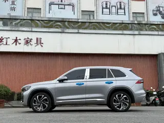 Geely Monjaro 2024 2.0TD High-power automatic two-wheel drive skyline version exterior photo 5 Geely Monjaro 2024 2.0TD High-power automatic two-wheel drive skyline version exterior photo 5