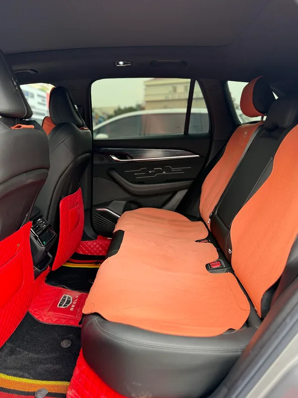 Geely Monjaro 2024 2.0TD High-power automatic two-wheel drive skyline version interior photo 13 Geely Monjaro 2024 2.0TD High-power automatic two-wheel drive skyline version interior photo 13