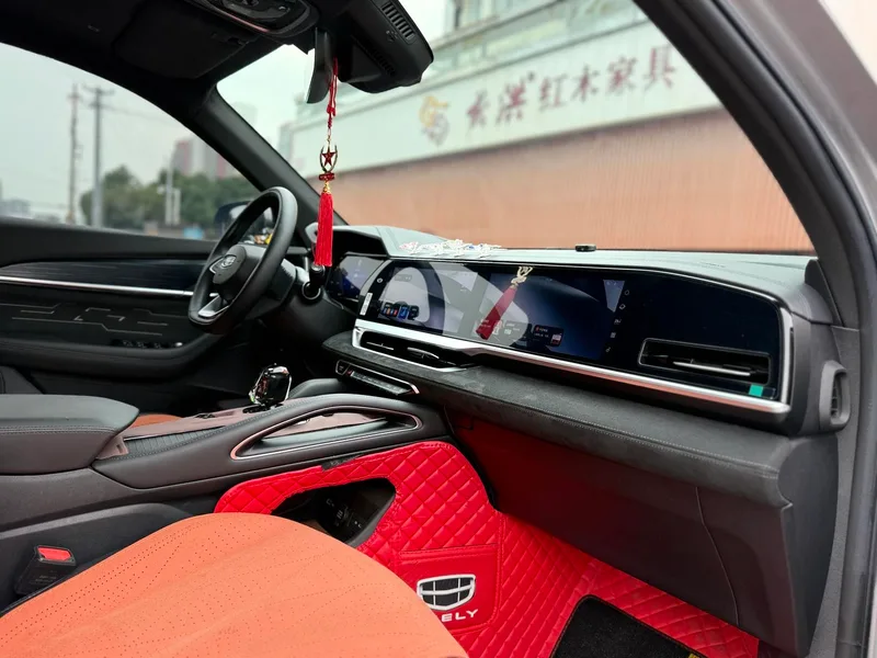 Geely Monjaro 2024 2.0TD High-power automatic two-wheel drive skyline version interior photo 18 Geely Monjaro 2024 2.0TD High-power automatic two-wheel drive skyline version interior photo 18