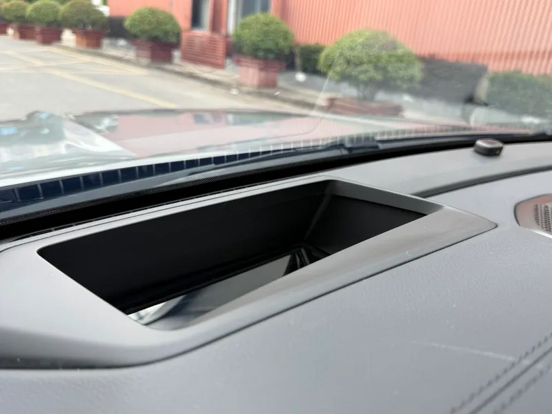 Geely Monjaro 2024 2.0TD High-power automatic two-wheel drive skyline version interior photo 20 Geely Monjaro 2024 2.0TD High-power automatic two-wheel drive skyline version interior photo 20