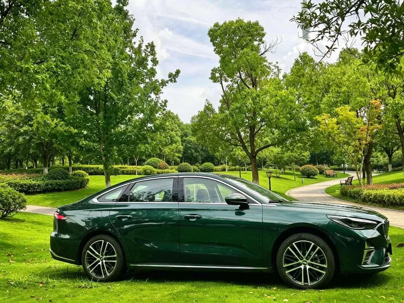 Geely Emgrand 2026 5th Gen 1.5T DCT Flagship exterior photo 3 Geely Emgrand 2026 5th Gen 1.5T DCT Flagship exterior photo 3