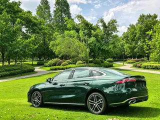 Geely Emgrand 2026 5th Gen 1.5T DCT Flagship exterior photo 6 Geely Emgrand 2026 5th Gen 1.5T DCT Flagship exterior photo 6
