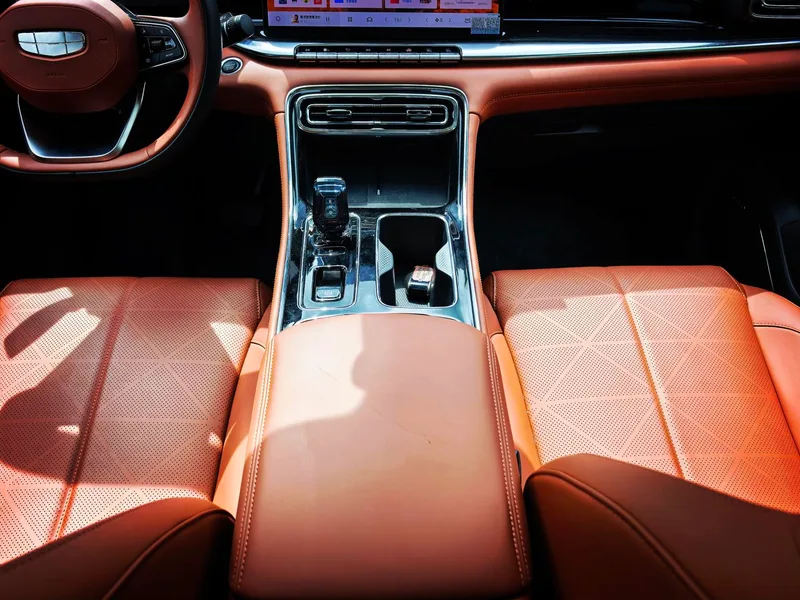Geely Emgrand 2026 5th Gen 1.5T DCT Flagship interior photo 11 Geely Emgrand 2026 5th Gen 1.5T DCT Flagship interior photo 11