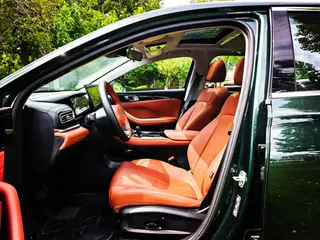 Geely Emgrand 2026 5th Gen 1.5T DCT Flagship interior photo 14 Geely Emgrand 2026 5th Gen 1.5T DCT Flagship interior photo 14