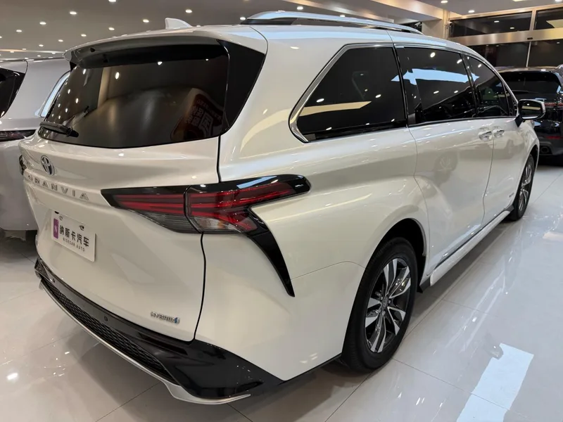 Toyota Granvia 2023 Intelligent electric hybrid double engine 2.5L Luxury Edition exterior photo 5 Toyota Granvia 2023 Intelligent electric hybrid double engine 2.5L Luxury Edition exterior photo 5