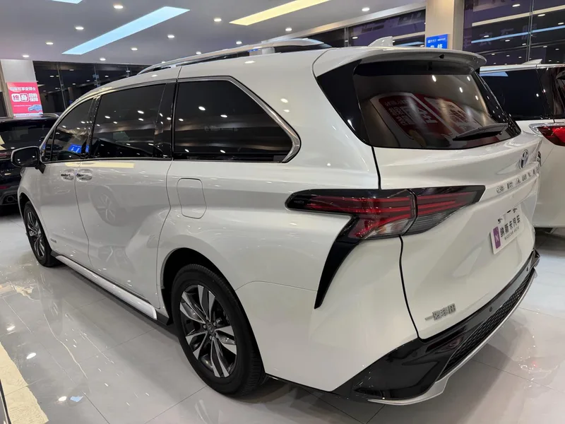 Toyota Granvia 2023 Intelligent electric hybrid double engine 2.5L Luxury Edition exterior photo 6 Toyota Granvia 2023 Intelligent electric hybrid double engine 2.5L Luxury Edition exterior photo 6