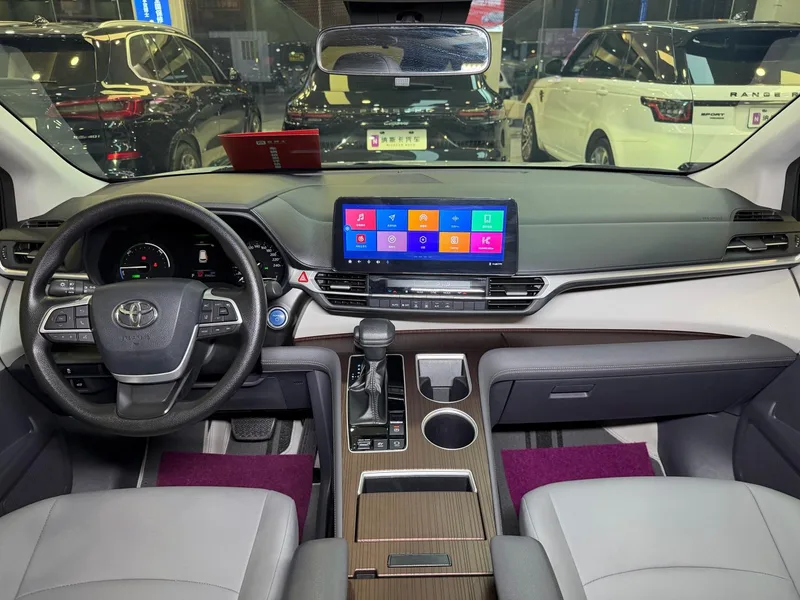 Toyota Granvia 2023 Intelligent electric hybrid double engine 2.5L Luxury Edition interior photo 16 Toyota Granvia 2023 Intelligent electric hybrid double engine 2.5L Luxury Edition interior photo 16