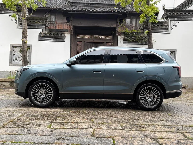 Jetour X70L 2026 2.0TD 8AT Modelo insignia exterior foto 4 Jetour X70L 2026 2.0TD 8AT Modelo insignia exterior foto 4
