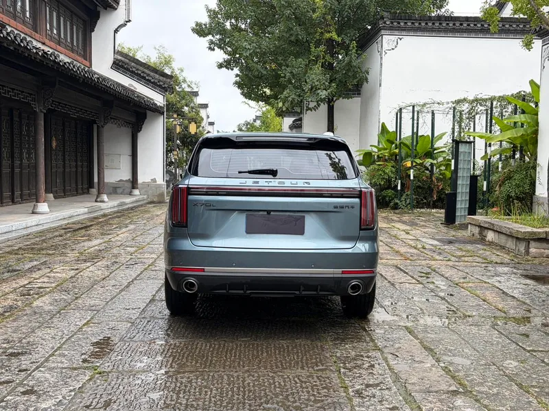 Jetour X70L 2026 2.0TD 8AT Modelo insignia exterior foto 6 Jetour X70L 2026 2.0TD 8AT Modelo insignia exterior foto 6