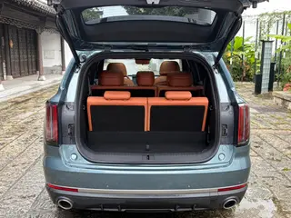 Jetour X70L 2026 2.0TD 8AT Modelo insignia exterior foto 9 Jetour X70L 2026 2.0TD 8AT Modelo insignia exterior foto 9