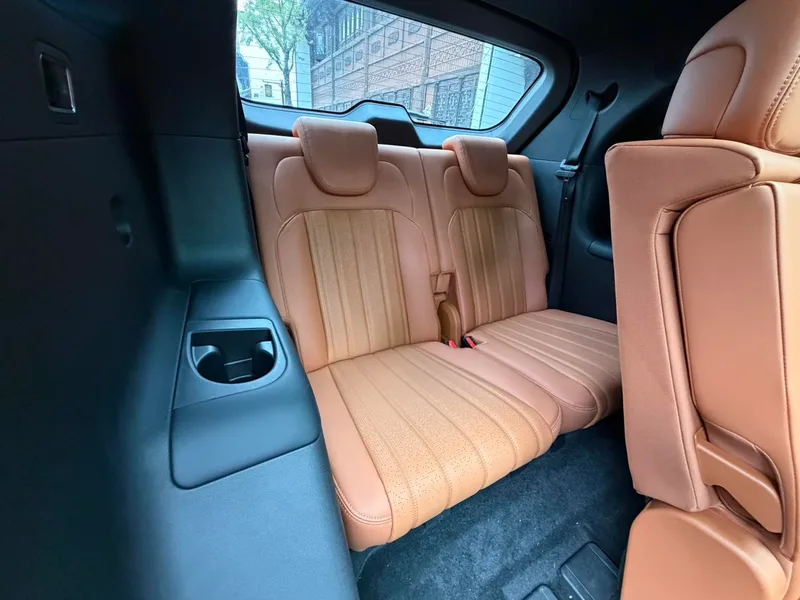 Jetour X70L 2026 2.0TD 8AT Modelo insignia interior foto 18 Jetour X70L 2026 2.0TD 8AT Modelo insignia interior foto 18