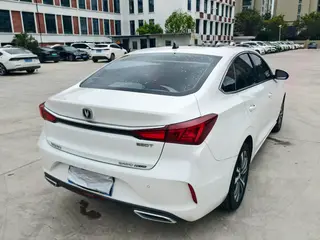 Changan Eado 2020 PLUS Baleine bleue NE 1.4T GDI Type phare automatique extérieur photo 6