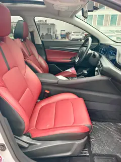 Changan Eado 2020 PLUS Baleine bleue NE 1.4T GDI Type phare automatique extérieur photo 7