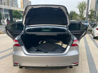 Toyota Camry 2023 2.0GVP Лидерская версия интерьер фото 15 Toyota Camry 2023 2.0GVP Лидерская версия интерьер фото 15