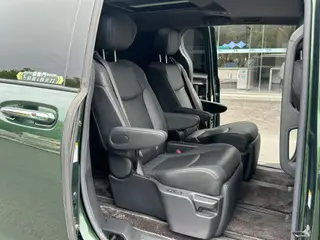 Toyota Sienna 2021 2.5L Hybrid Ultimate Edition interior photo 8 Toyota Sienna 2021 2.5L Hybrid Ultimate Edition interior photo 8
