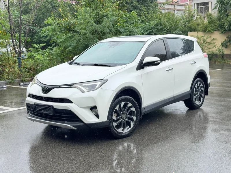 Toyota RAV4 2018 2.5L Élite automatique à quatre roues motrices i Version extérieur photo 1 Toyota RAV4 2018 2.5L Élite automatique à quatre roues motrices i Version extérieur photo 1