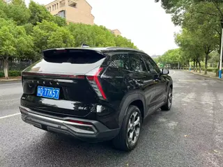 Geely Boyue L 2023 1.5TD DCT Acabado premium interior foto 9