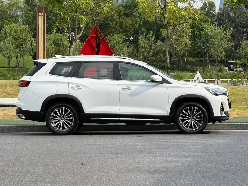 Jetour X90 PLUS 2021 1.6TD DCT Villa exterior foto 8 Jetour X90 PLUS 2021 1.6TD DCT Villa exterior foto 8