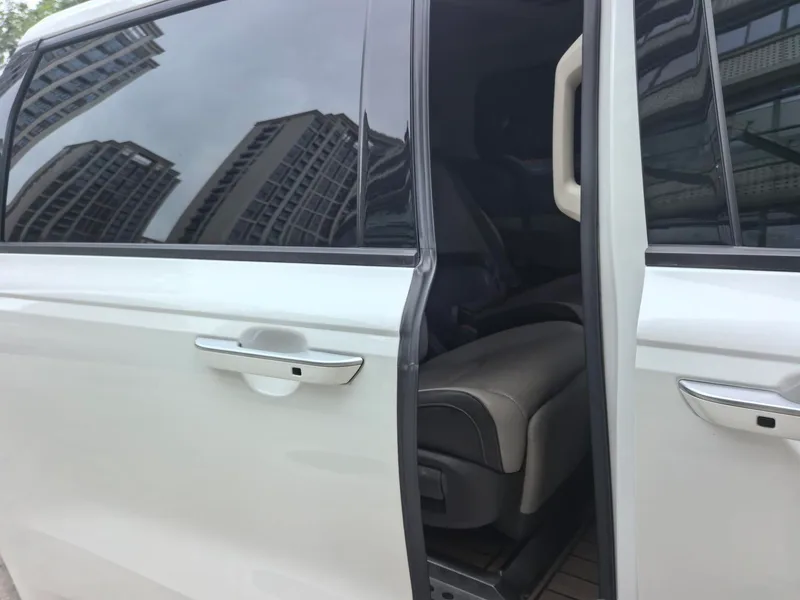 Kia Carnival 2021 2.0T Флагманская модель интерьер фото 11