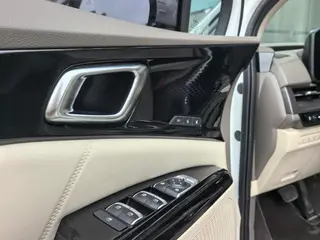 Kia Carnival 2021 2.0T Флагманская модель интерьер фото 13