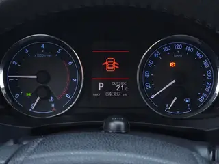 Toyota Corolla 2017 1.2T CVT GL-i интерьер фото 14